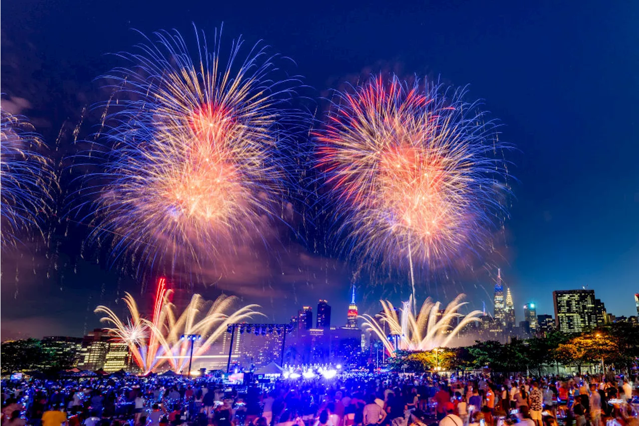 Macy's 4th of July Fireworks spectacle returns to Hudson River for 1st time since 2013