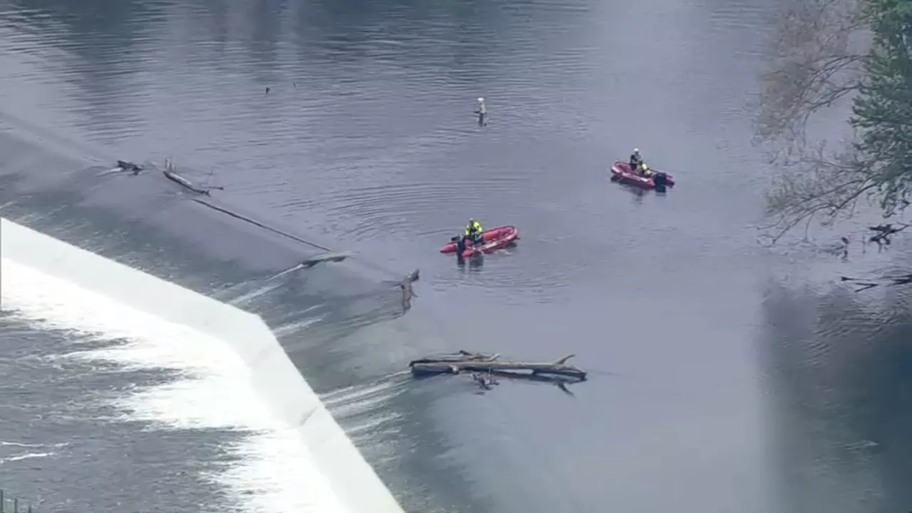 Search continues for man who went missing while kayaking, fishing in Schuylkill River