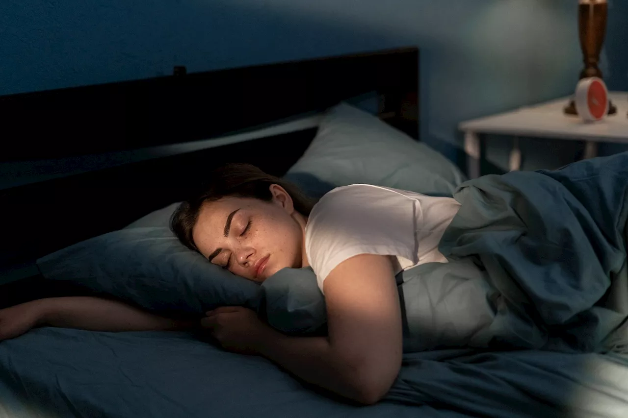 Short and long sleep durations associated with higher diabetes incidence, study finds