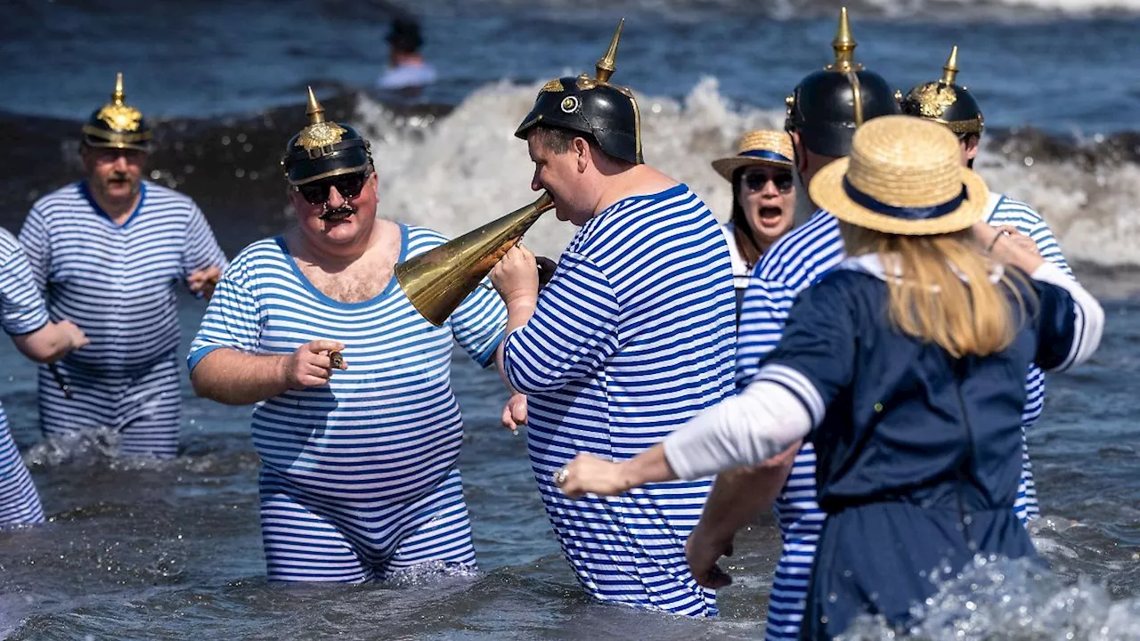 Mecklenburg-Vorpommern: Bestes Sonnenwetter in MV - Anbaden in Ostsee in Binz