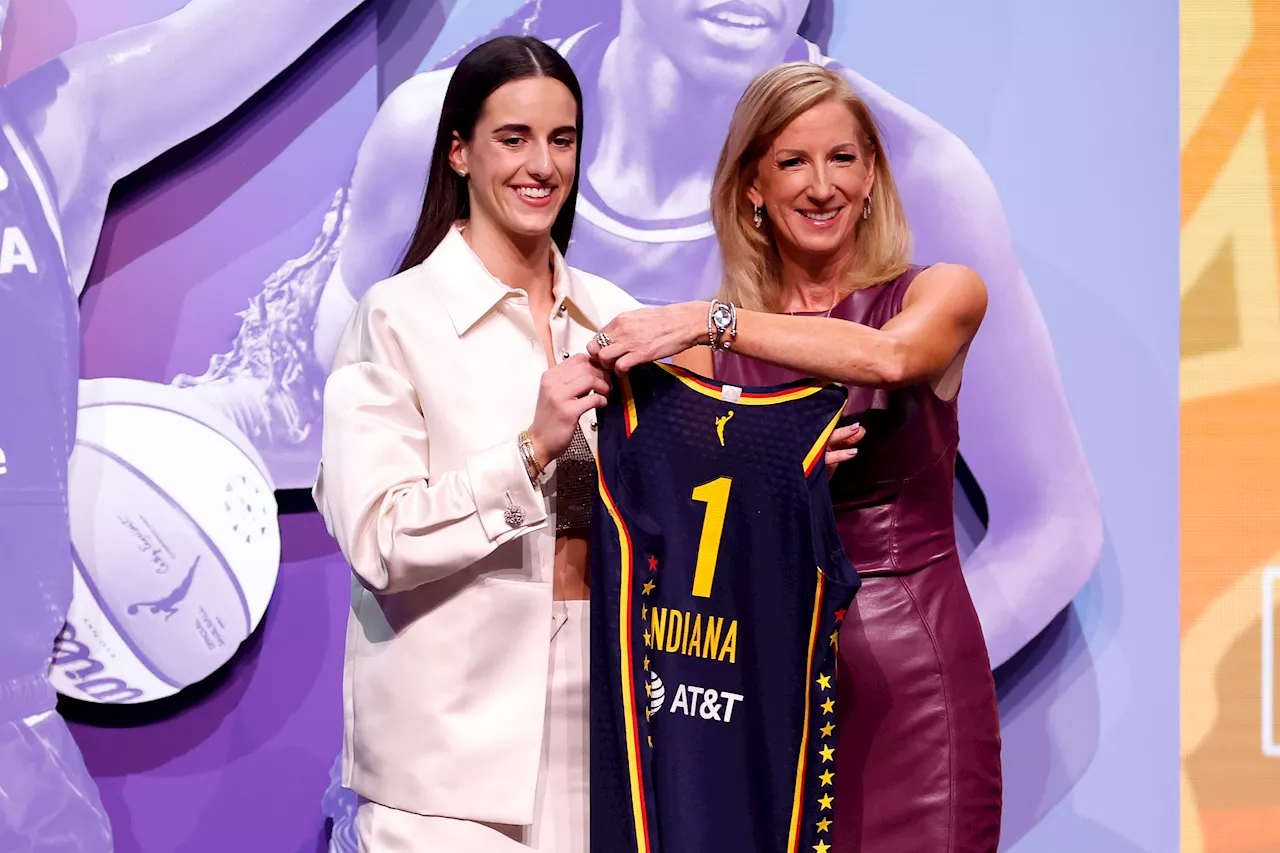 Caitlin Clark player props, predictions: Betting picks for the superstar's debut WNBA season