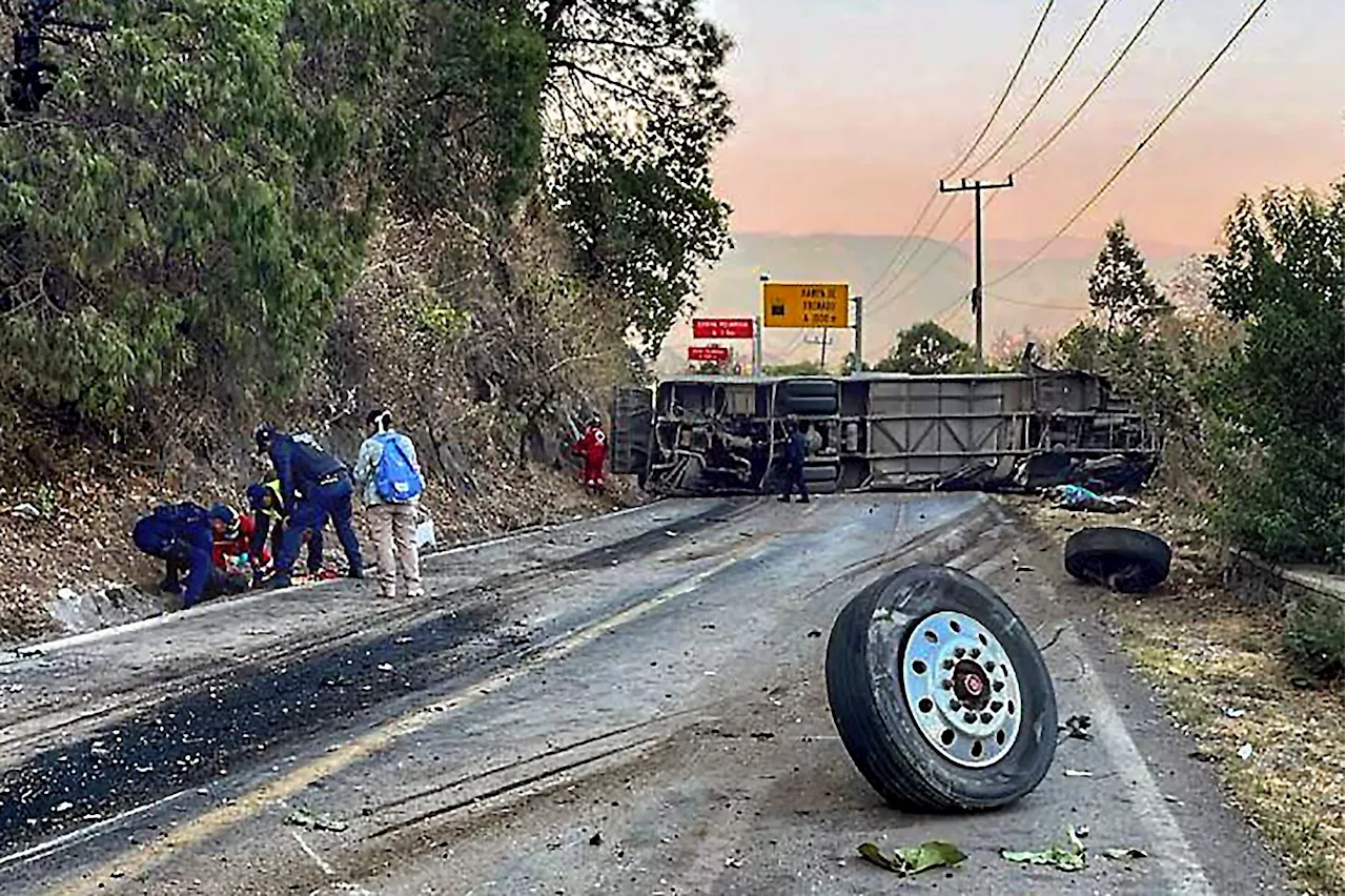 Llegan a Guanajuato los cuerpos de los fallecidos en Malinalco y el resto de los heridos