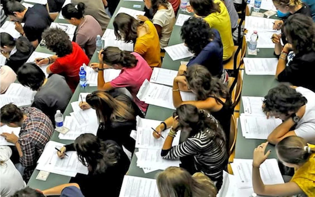 Firenze, concorso per 50 posti in università: scadenza e regolamento