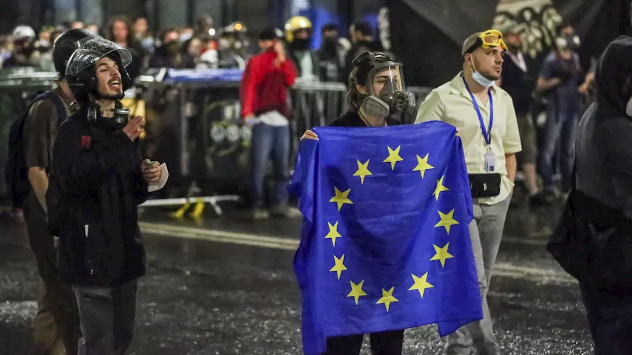 Viele Festnahmen bei Protest gegen „russisches Gesetz“