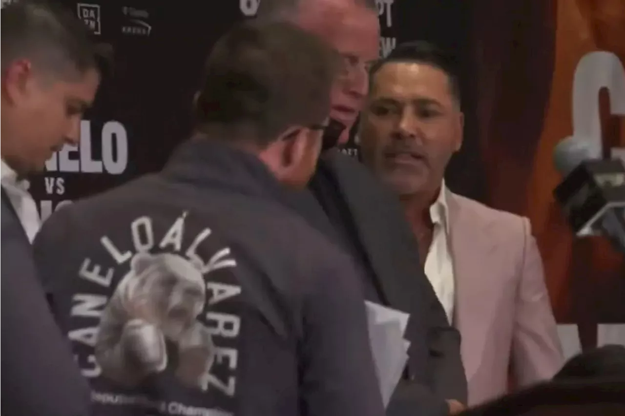 ‘F****** p**** motherf*****’ – Angry Canelo Alvarez gets up to confront Oscar De La Hoya...