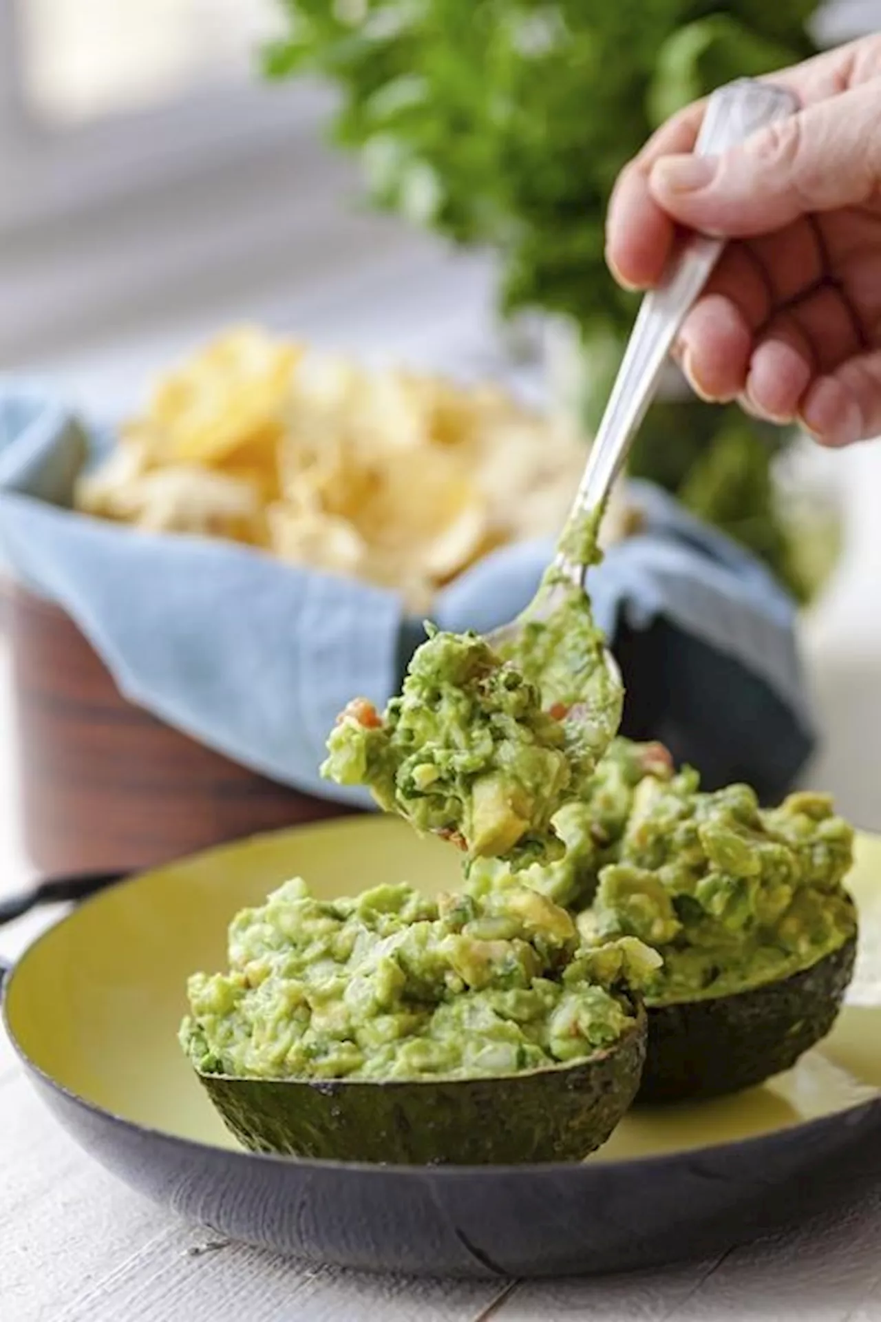 Pro tips for turning meh guacamole into great guacamole, for Cinco de Mayo and beyond