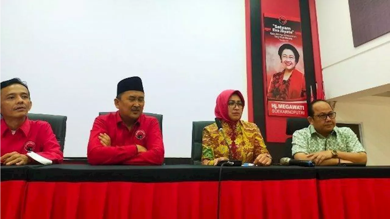 Berkerudung Merah Saat Serahkan Formulir Pendaftaran Pilkada Banten ke DPD PDIP, Airin: Ini Simbol