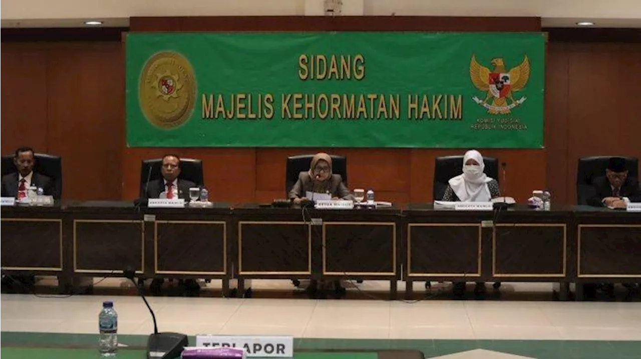 Hakim Pengadilan Agama Ini Terbukti Berselingkuh, Diberhentikan dari Jabatan dengan Hak Pensiun