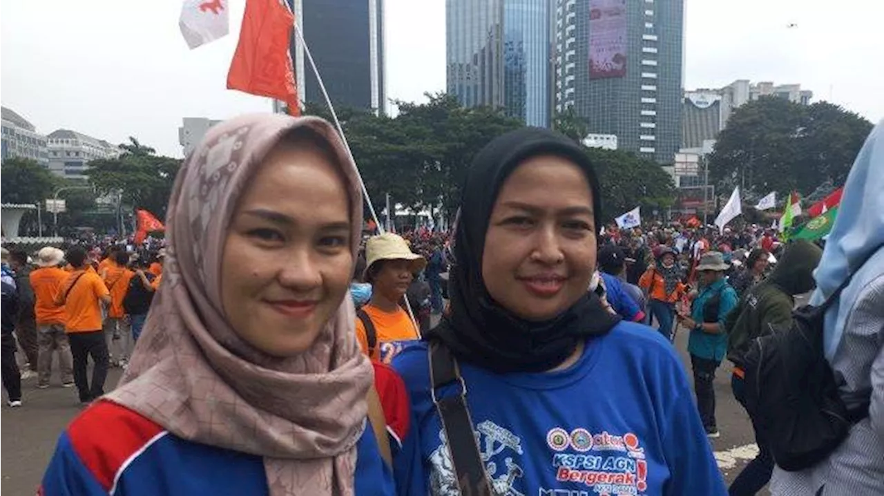 Keluh Kesah Buruh Perempuan Saat Aksi May Day 2024, Kritik UU Cipta Kerja Hingga Biaya Pendidikan