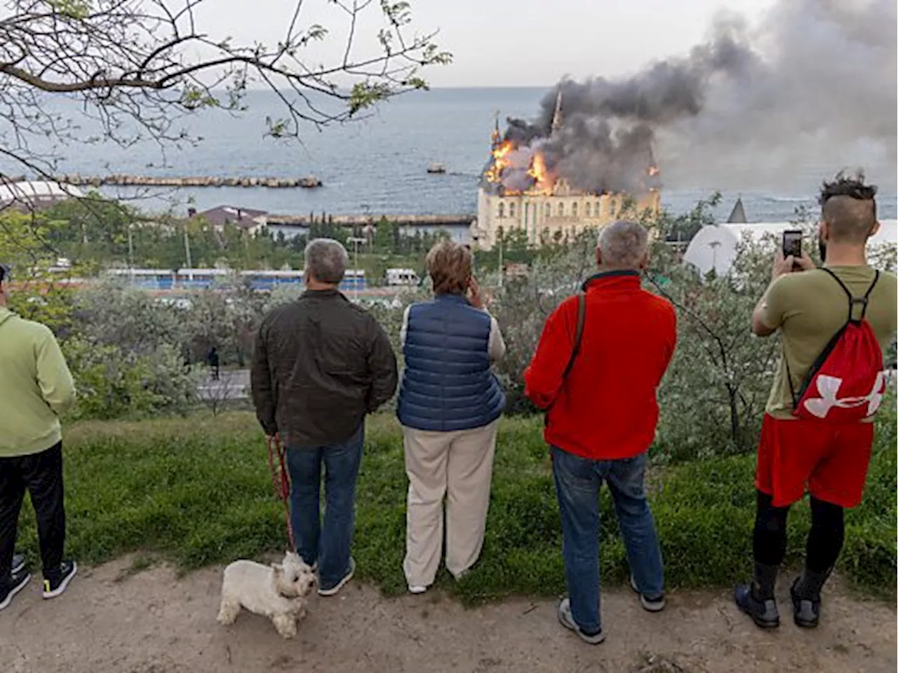 Mehrere Verletzte bei Großbrand im Hafen von Odessa