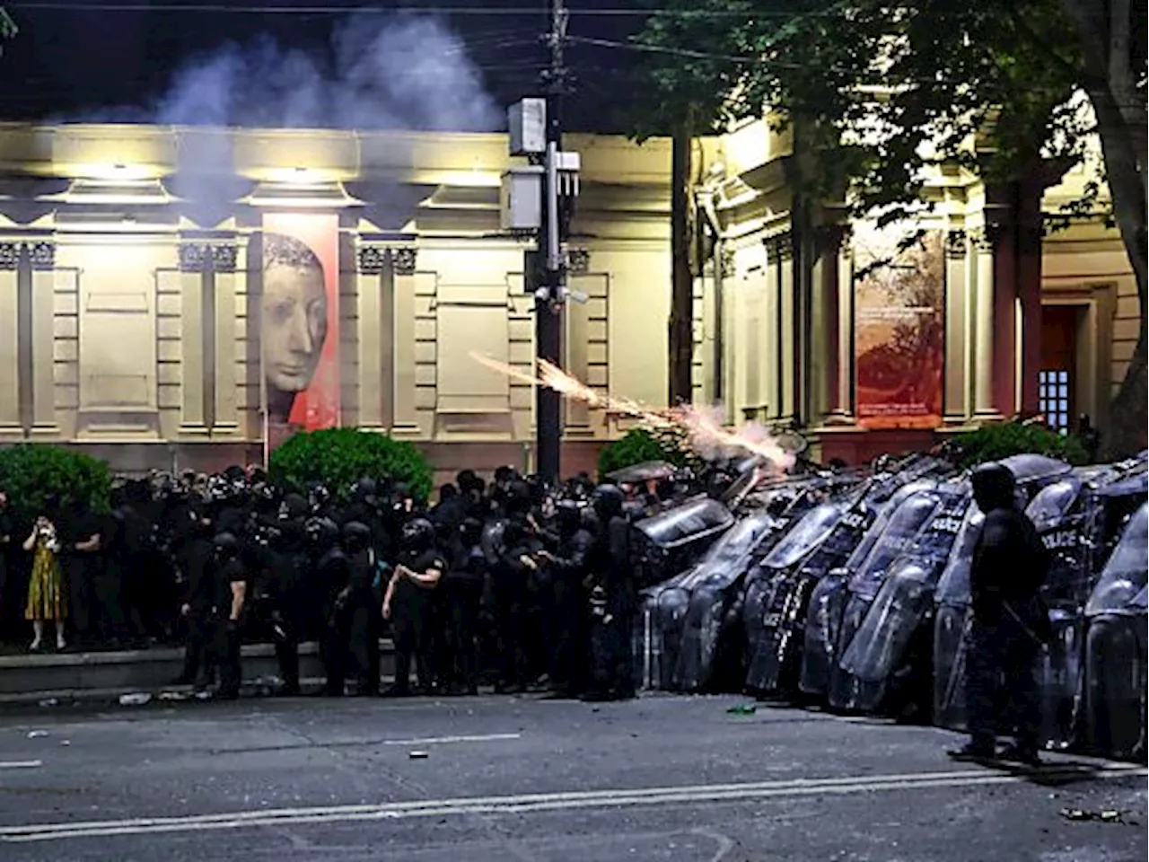 Über 60 Festnahmen bei Anti-Regierungs-Protesten in Georgien