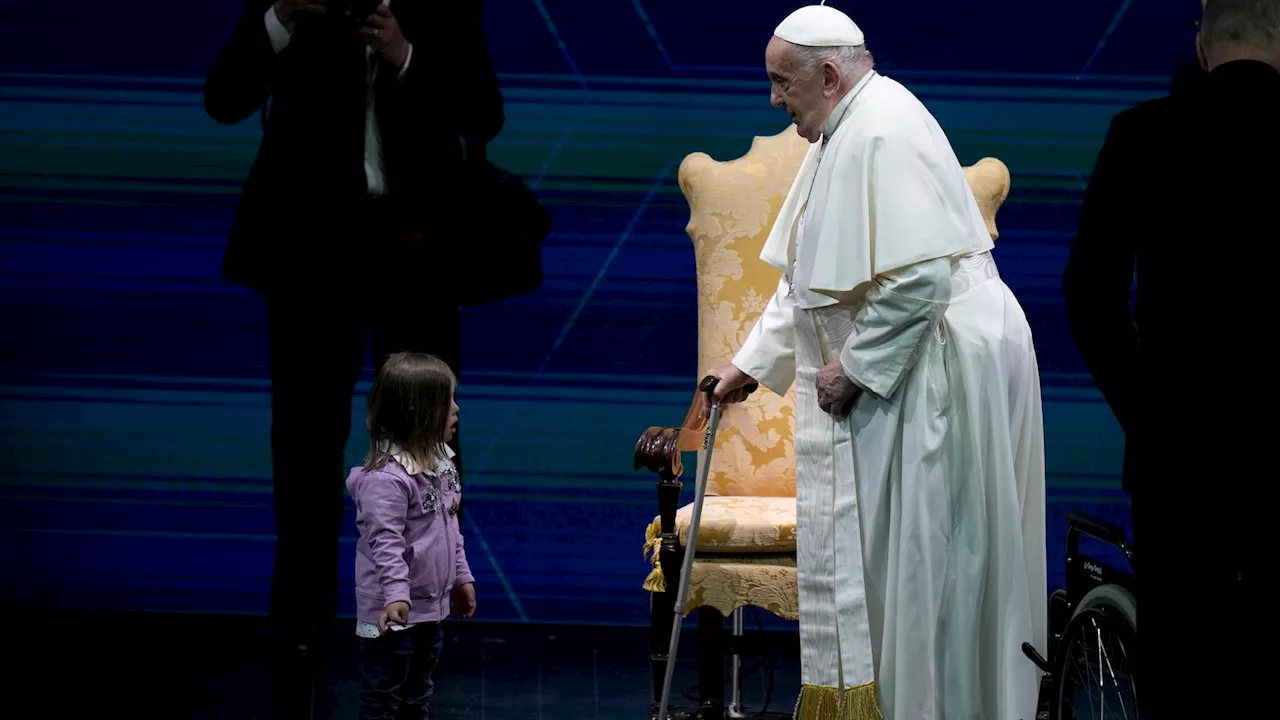 Pope urges Italians to have babies as a measure of hope for future