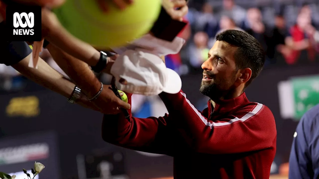 Novak Djokovic hit on the head by water bottle while signing autographs at Italian Open