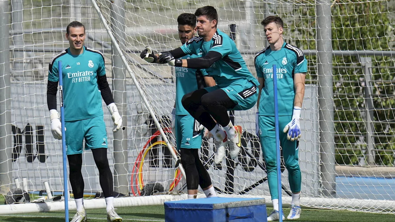 Ancelotti faces goalkeeper dilemma ahead of Champions League final. Courtois or Lunin?