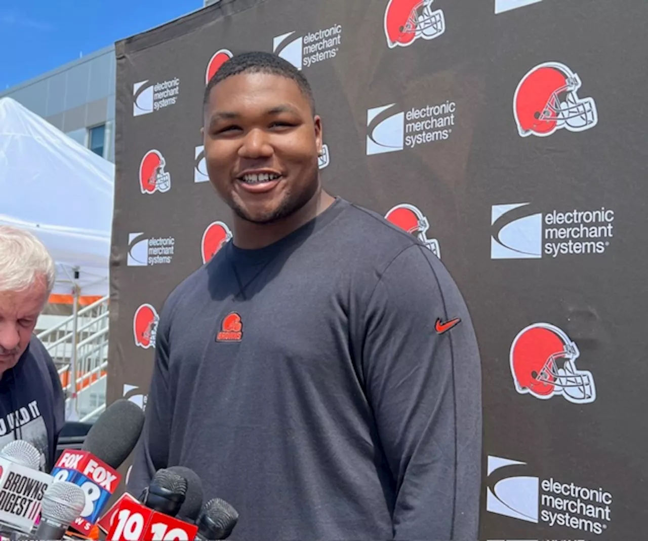 At Browns rookie minicamp, 2nd round pick DT Mike Hall Jr. of OSU reveals his lofty goal for 2024