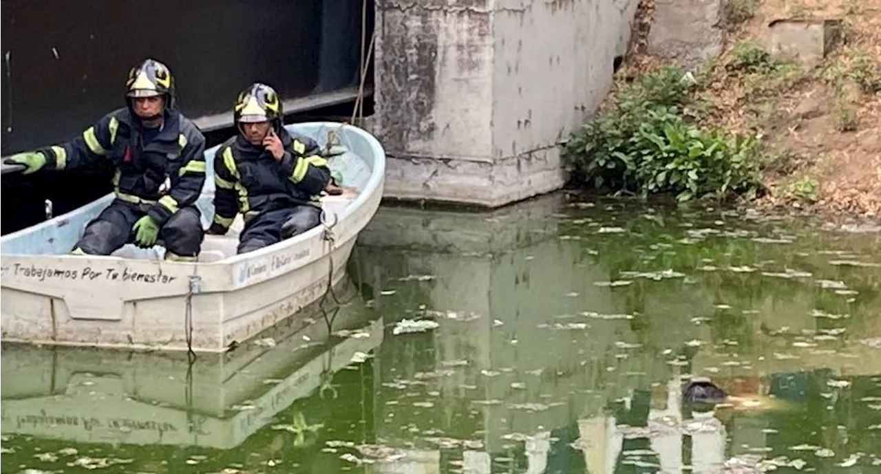 VIDEO: Encuentran el cuerpo de un hombre sin vida en el Canal de Nacional, en Coyoacán