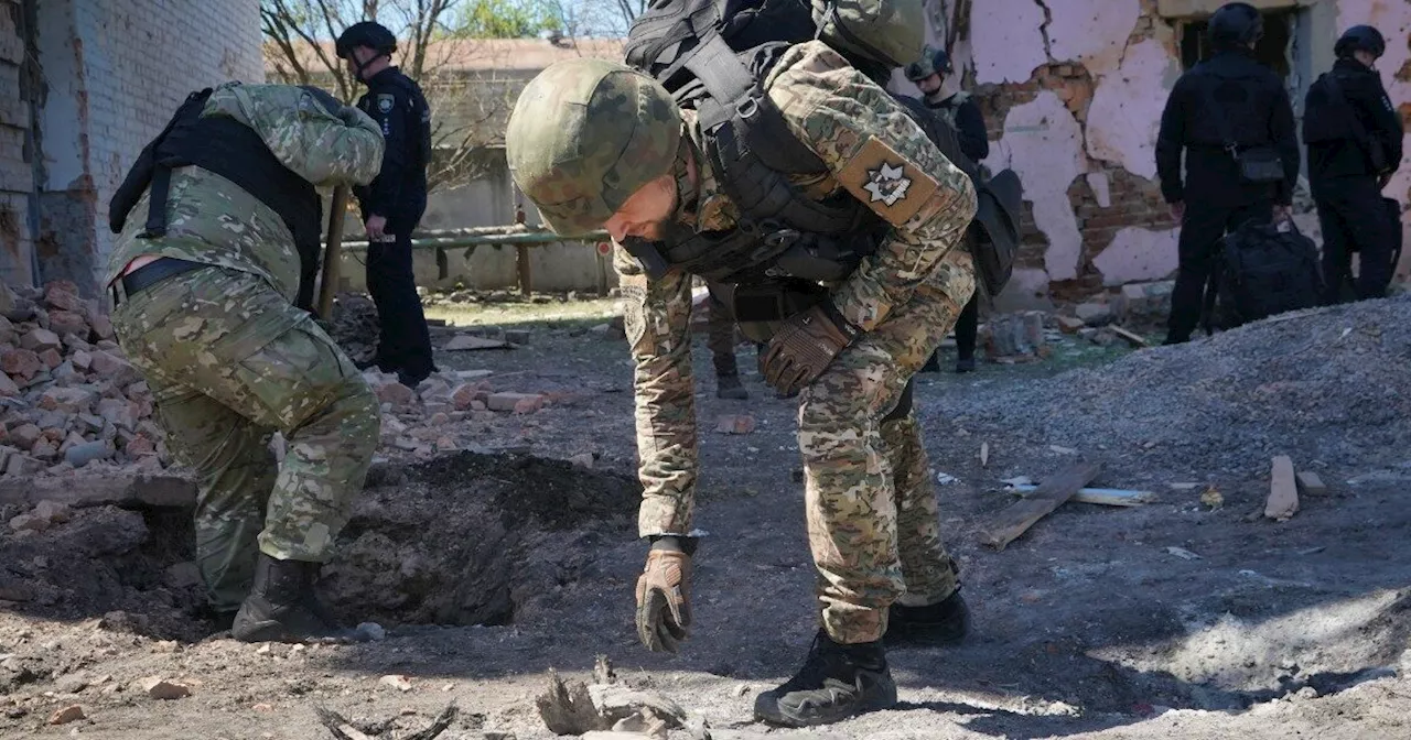 Ucraina, la Russia apre un secondo fronte nel Nord: truppe a 40 km da Kharkiv, “battaglia feroce”