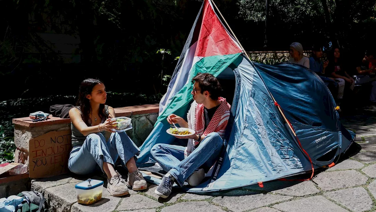 Los acampados en Barcelona por Gaza aseguran que no dificultarán el voto