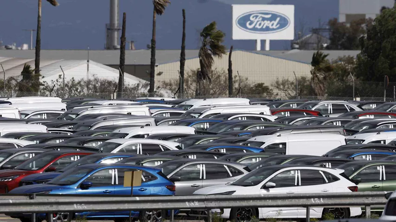 Ford salva Almussafes con un encargo de 300.000 coches híbridos al año, pero tardará tres años en fabricarlos