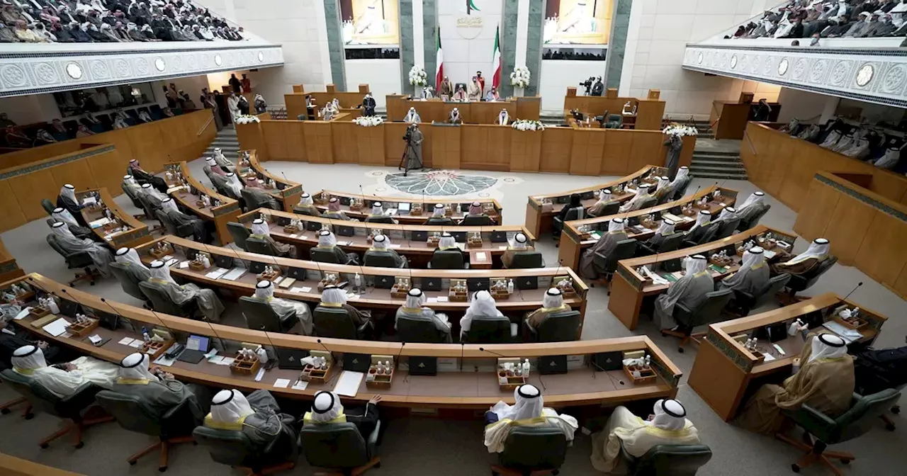 امیر کویت بار دیگر پارلمان این کشور را منحل کرد