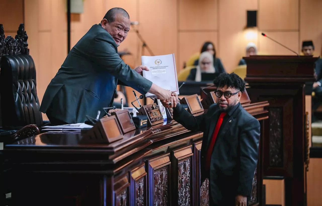 Merespons Isu Perdagangan Karbon, Senator Filep Ungkap Urgensi Adanya Kepastian Regulasi Bagi Daerah