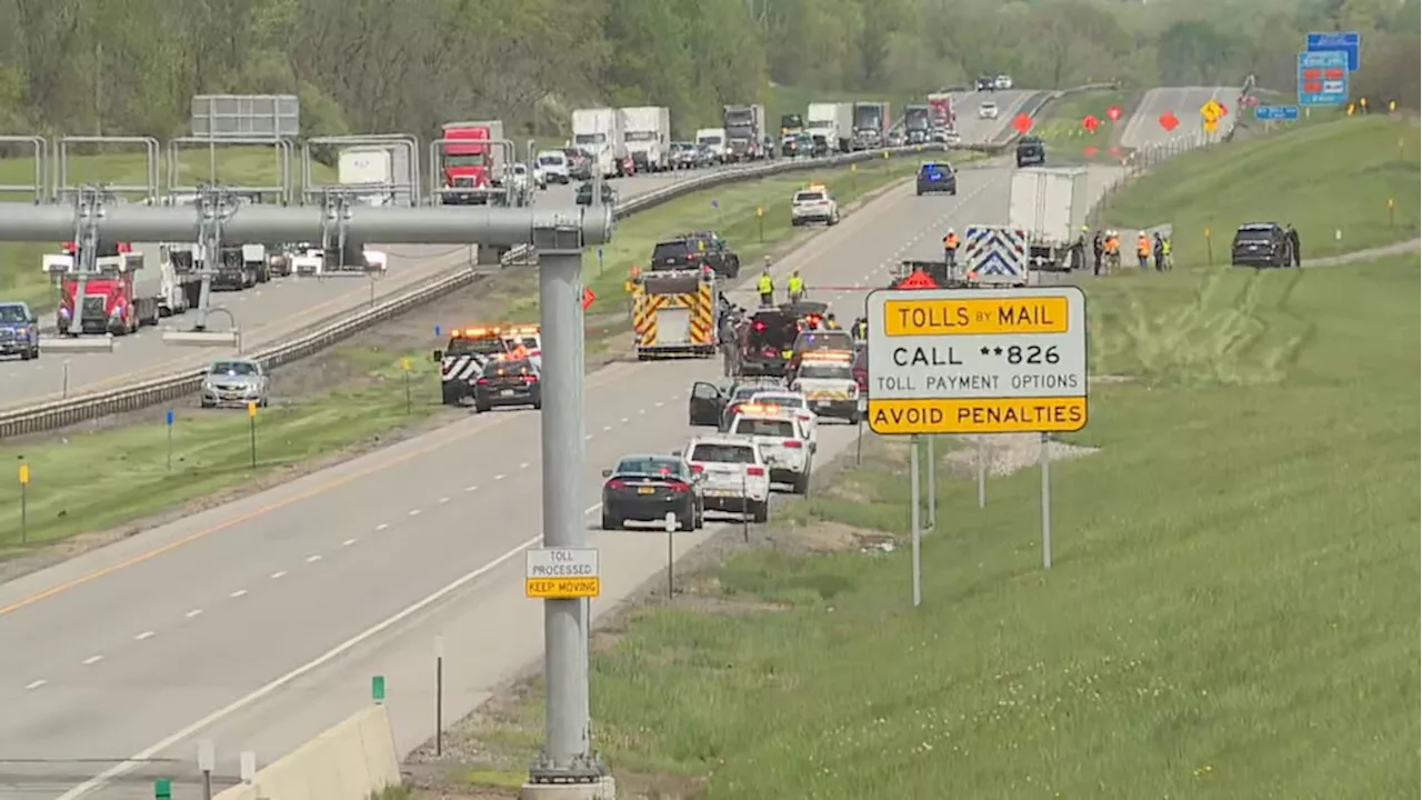 Worker hit and killed, another seriously hurt, on job on New York highway