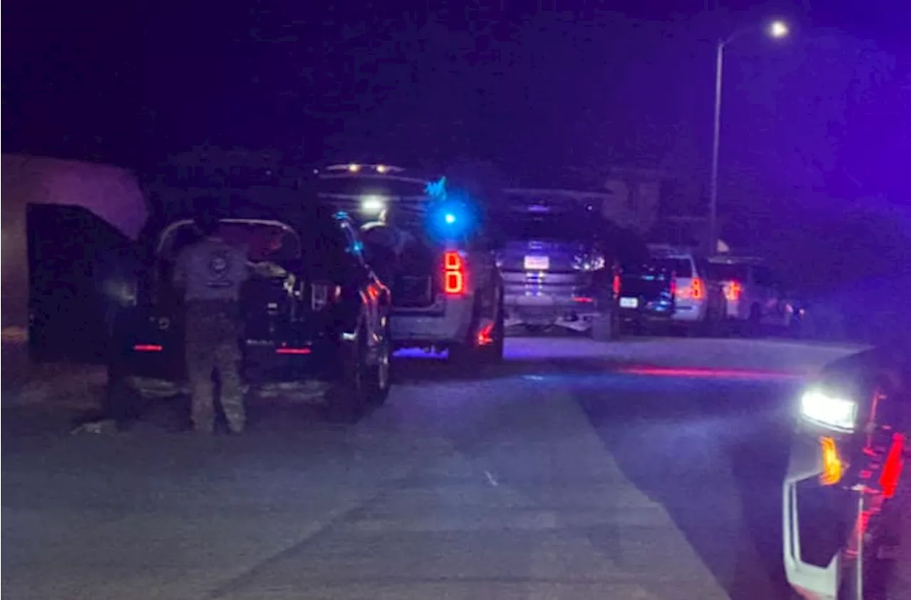 Barricaded man ‘peacefully surrenders’ after standoff in far Northeast Bexar County, sheriff says