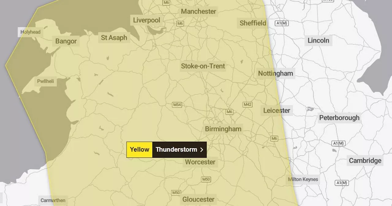 Met Office issues thunderstorm warnings across UK - full list of places affected