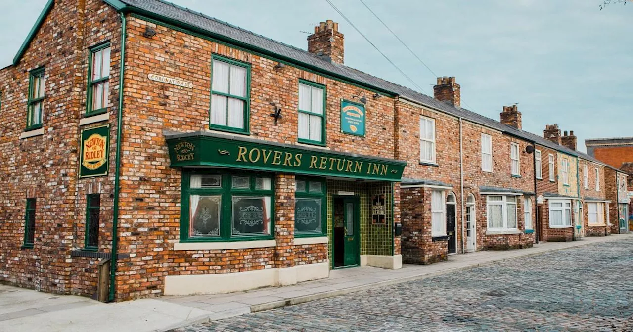 Coronation Street star announces baby's birth on day she left ITV soap