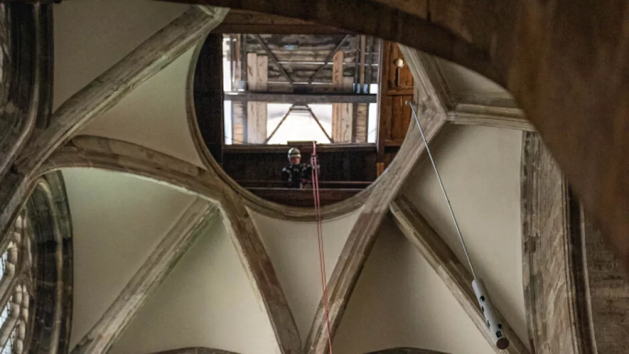 Tourist auf dem Wiener Stephansdom kollabiert