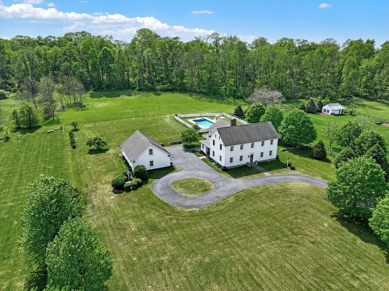 $1.3M Cumberland County home blends modern comforts, 1800s charm: Cool Spaces