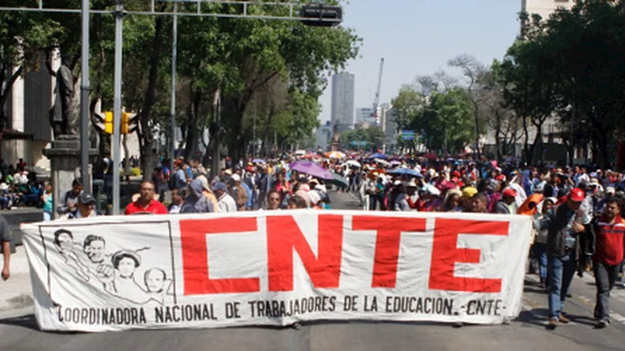 CNTE prepara paro el Día del Maestro; habrá plantón en el Zócalo