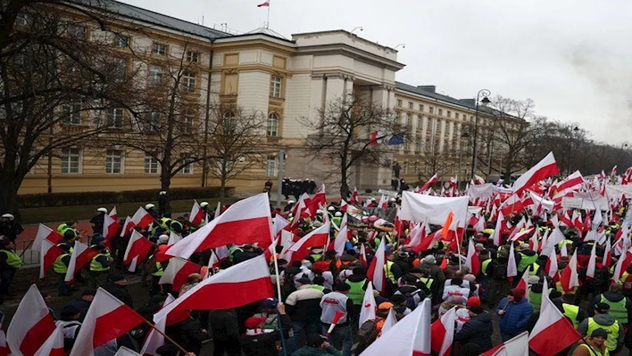 Thousands of Polish farmers march against EU's Green Deal - SABC News - Breaking news, special reports,