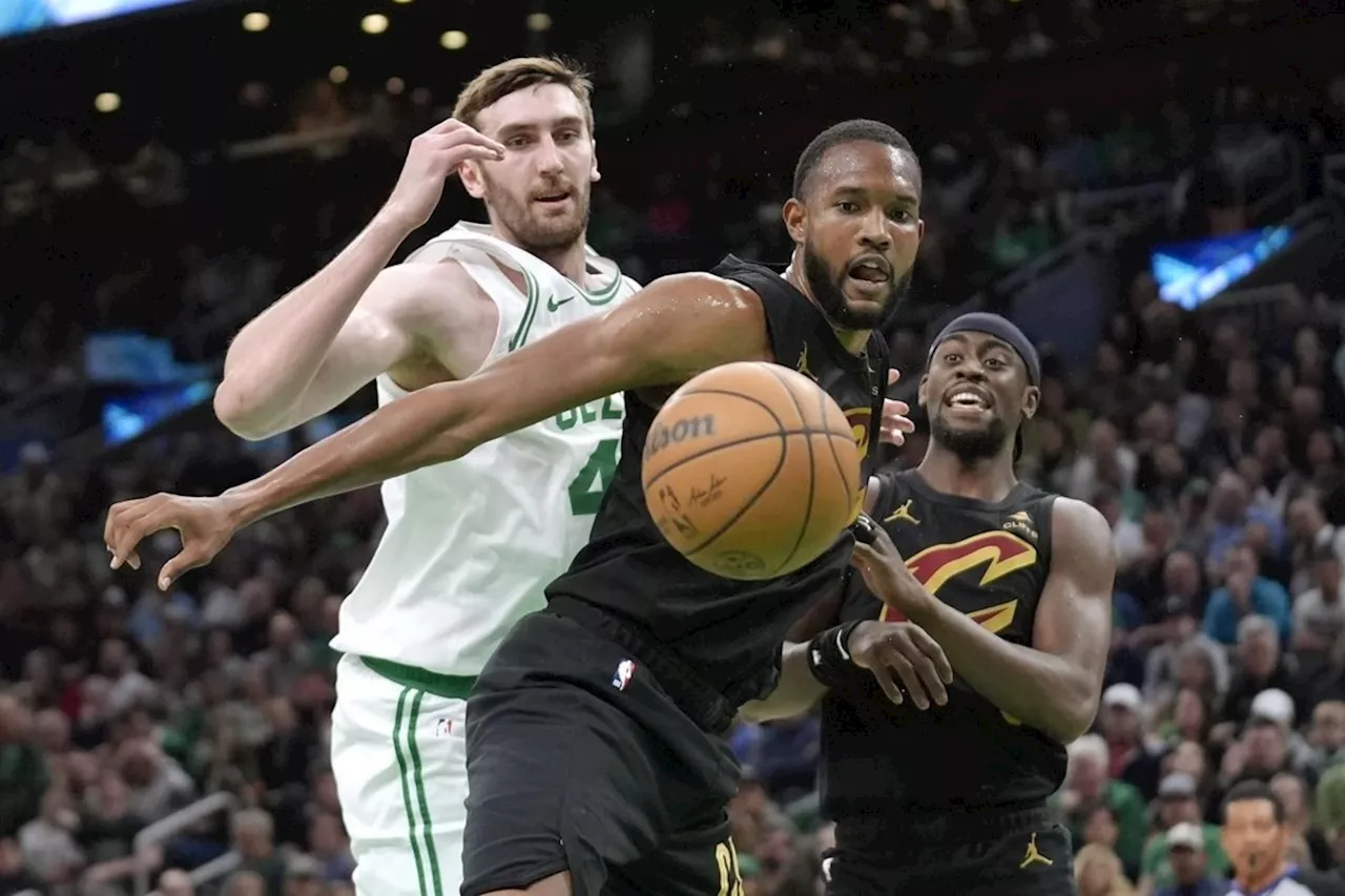 Mitchell's 29 points help Cavaliers blow out Celtics 118-94, series tied 1-1