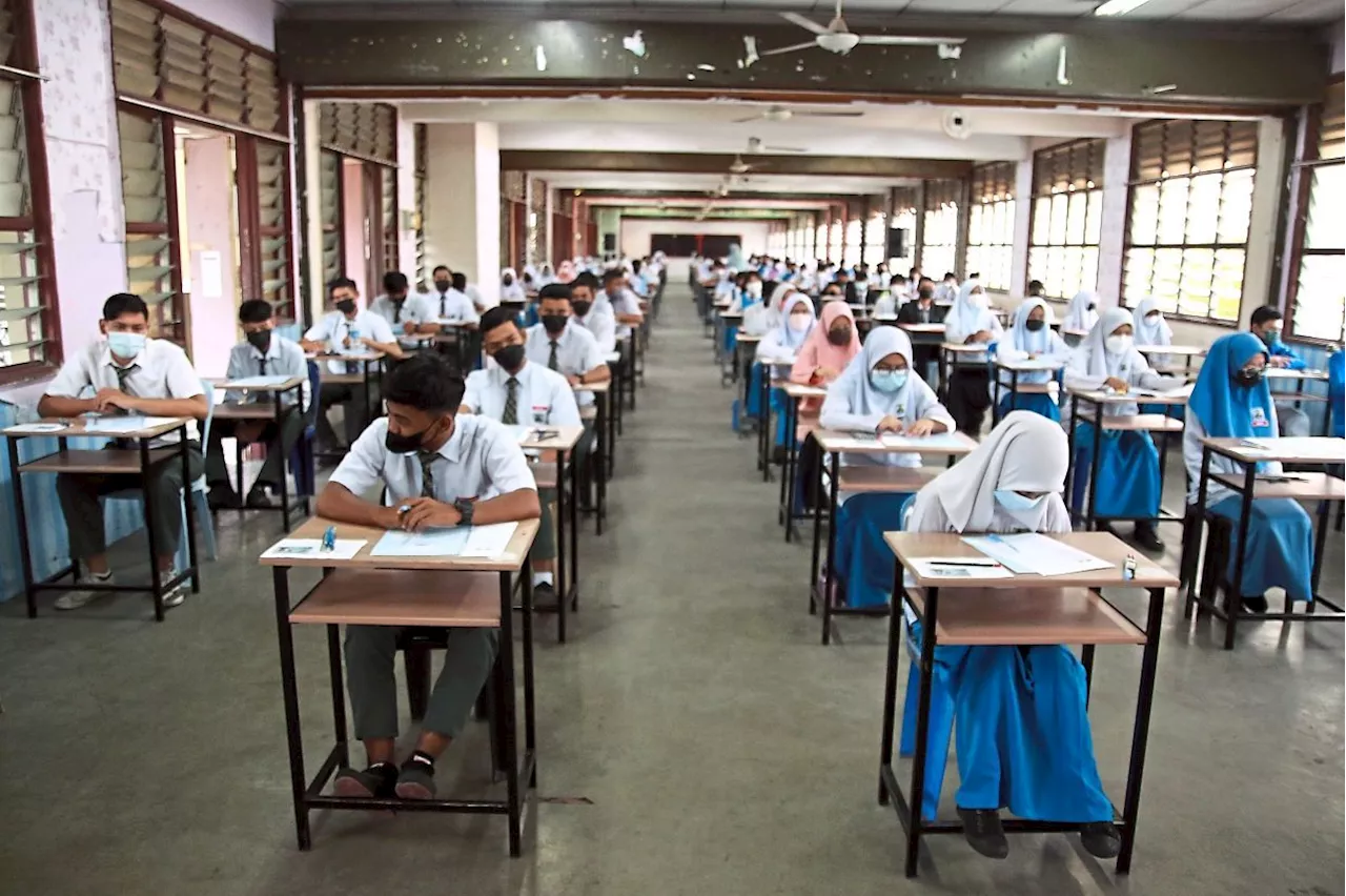 Education Ministry will consider proposals to release SPM results earlier, says Wong