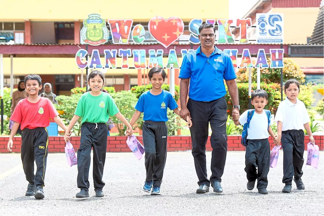 Tamil School: Tamil school attracts diverse pupils | Education | Head ...