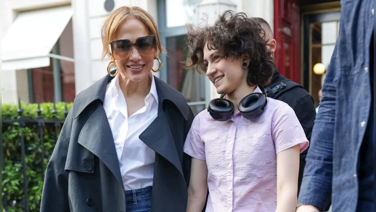 Jennifer Lopez: Hand in Hand mit ihrem Kind Emme unterwegs