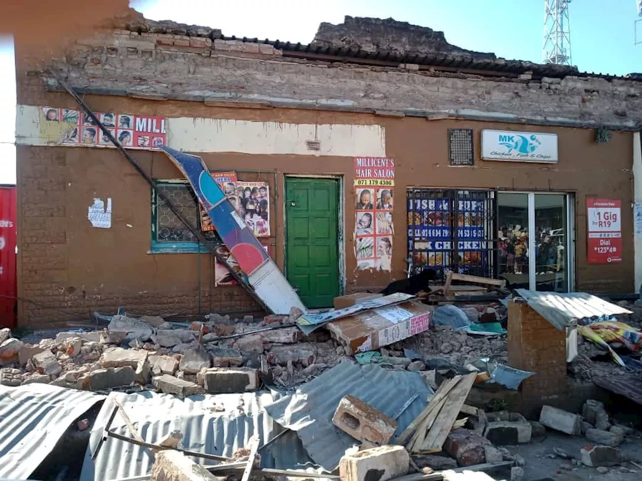 Building collapse claims five lives in Ngcobo