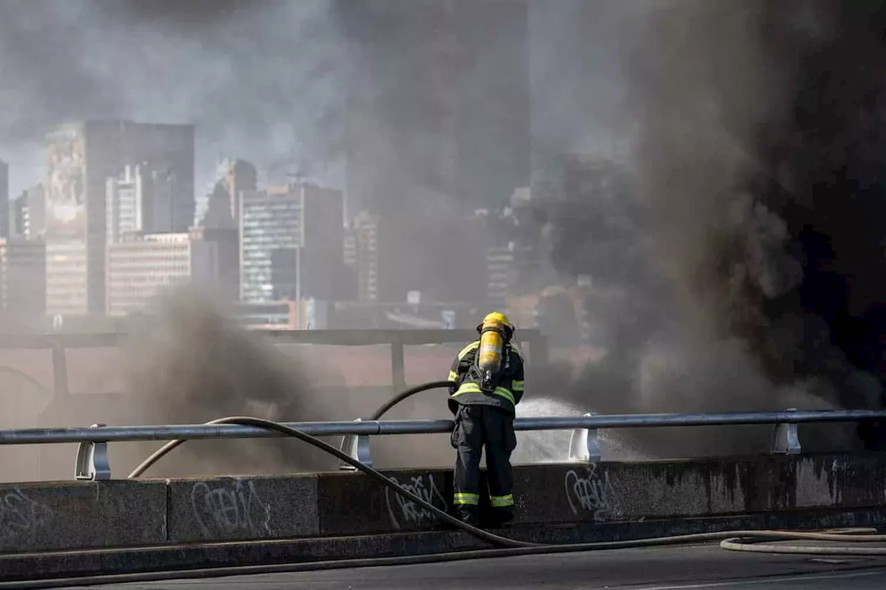 M1 fire: City Power works to restore electricity as students in Braamfontein suffer