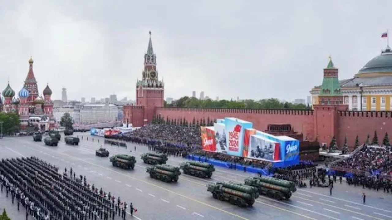 Foto-foto Perayaan 79 Tahun Kemenangan Rusia Atas NAZI Lewat Parade Militer di Lapangan Merah Moskow