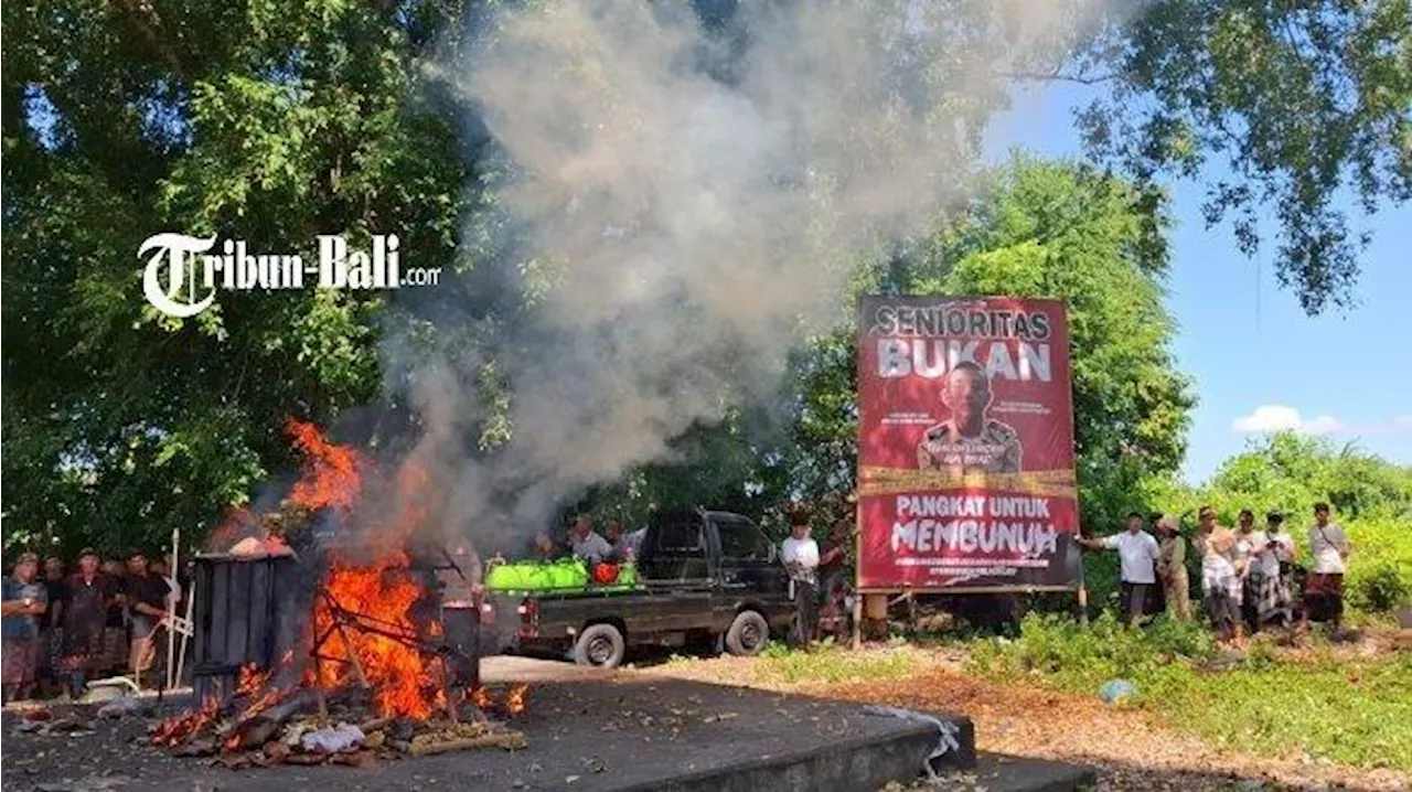 Terpampang di Kuburan, Poster Foto Senior STIP yang Jadi Tersangka Dibakar Warga Bali