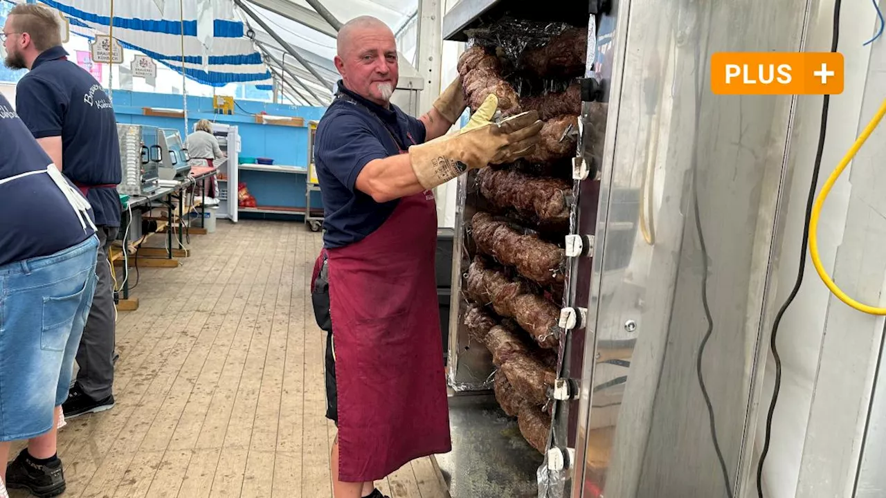 Am liebsten lässt Tom Felber auf dem Brauereifest alle großen Grills laufen