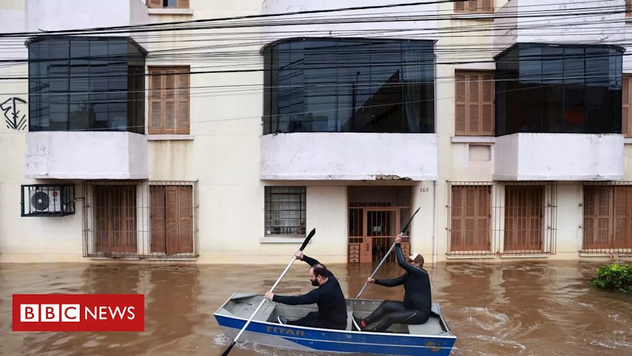 Inundações no Rio Grande do Sul: moradores de bairro às escuras improvisam 'patrulha' para evitar crimes