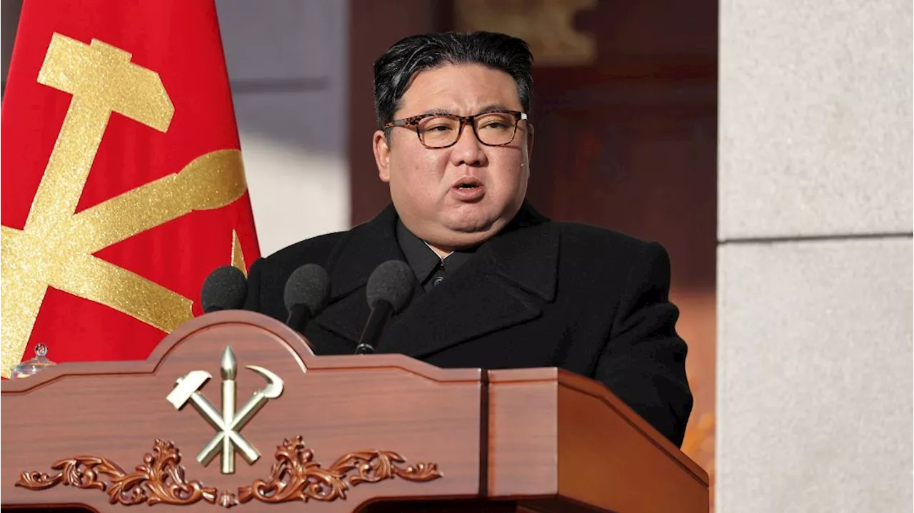 Kim Jong-un inspeciona armas e participa de testes de tiro, diz KCNA