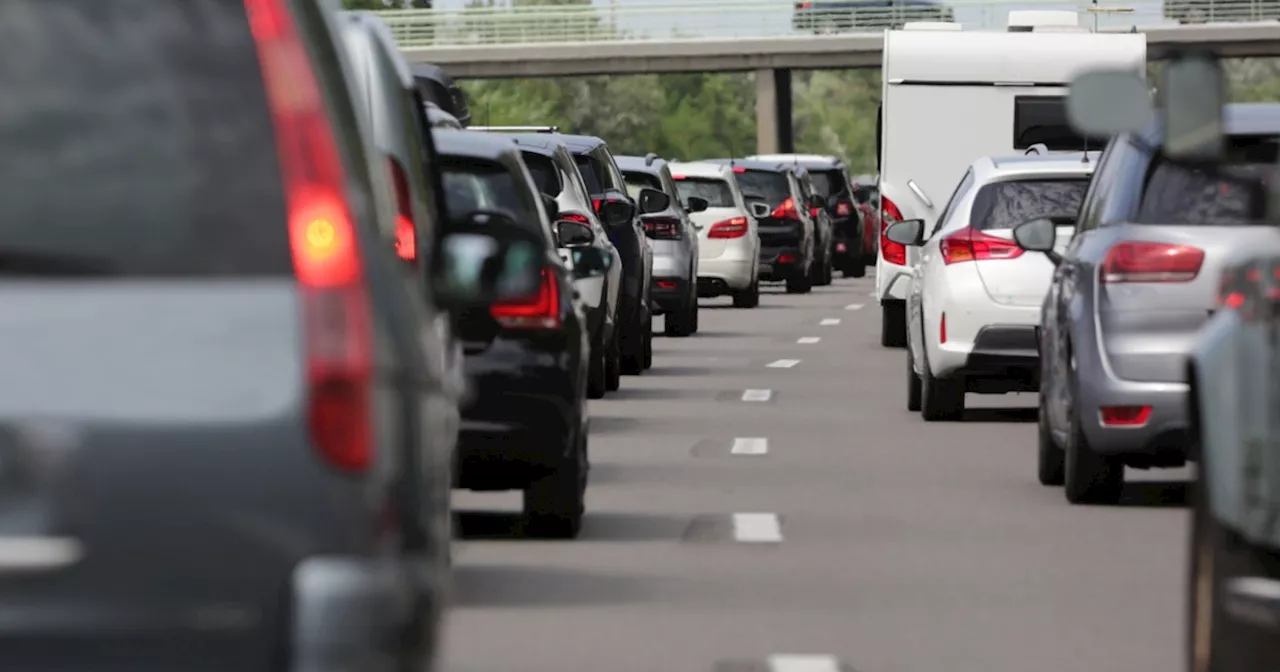 Knap halvdelen af bilisterne i trafikken gør det: Kan tømme pengepungen og det der er værre