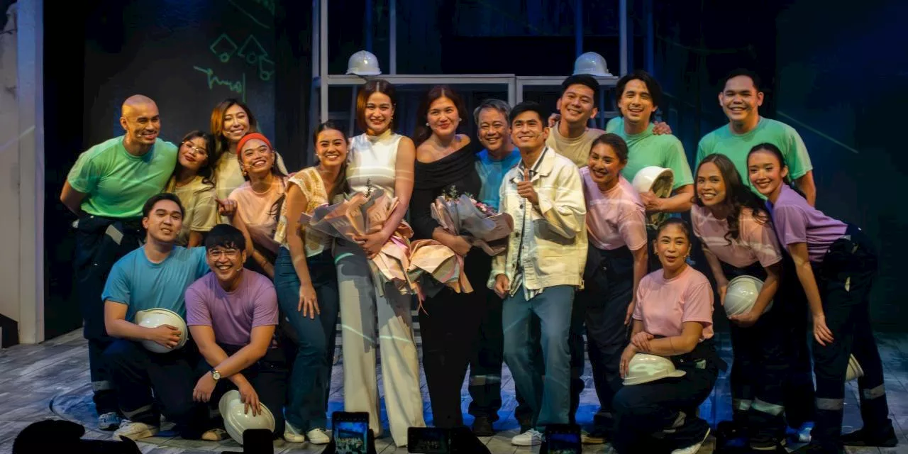 Bea Alonzo and Dimples Romana watch 'One More Chance: The Musical'