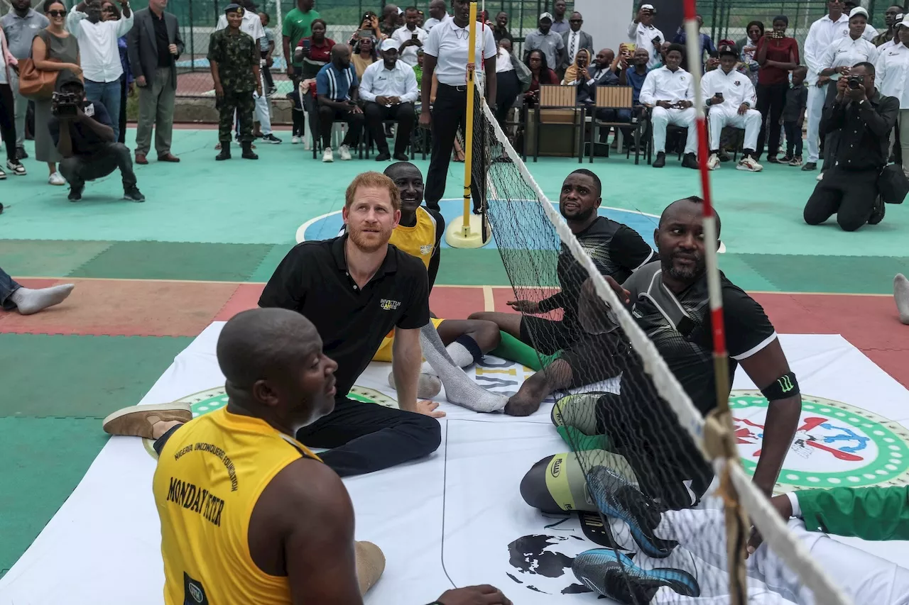 In Nigeria for Invictus, Prince Harry plays volleyball with veterans