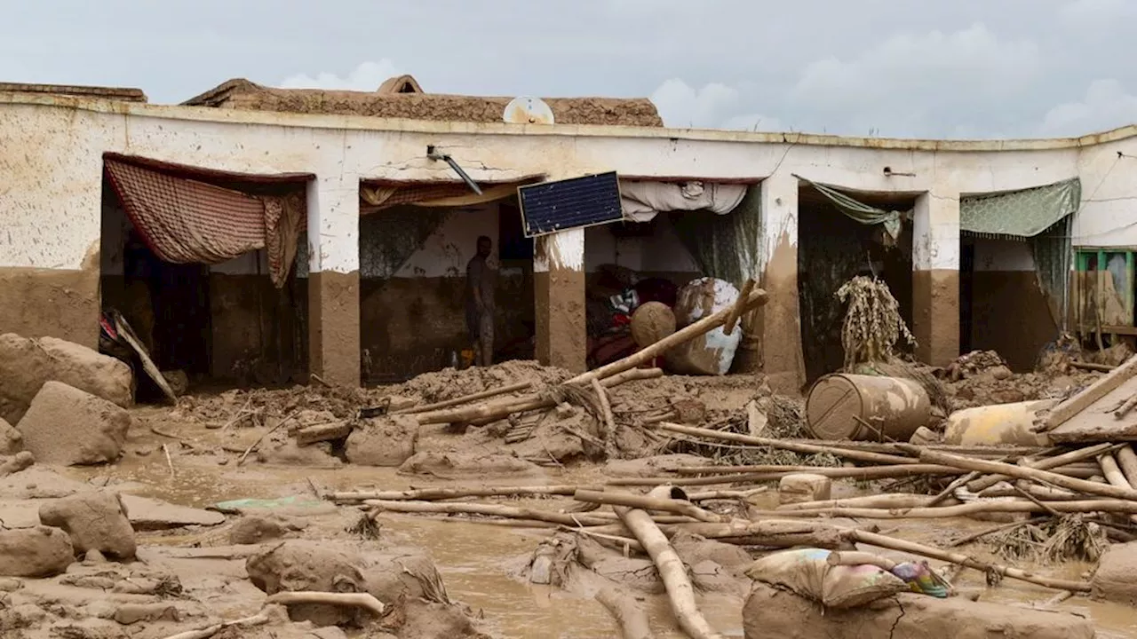 Banjir Bandang Tewaskan 300 Orang di Afghanistan