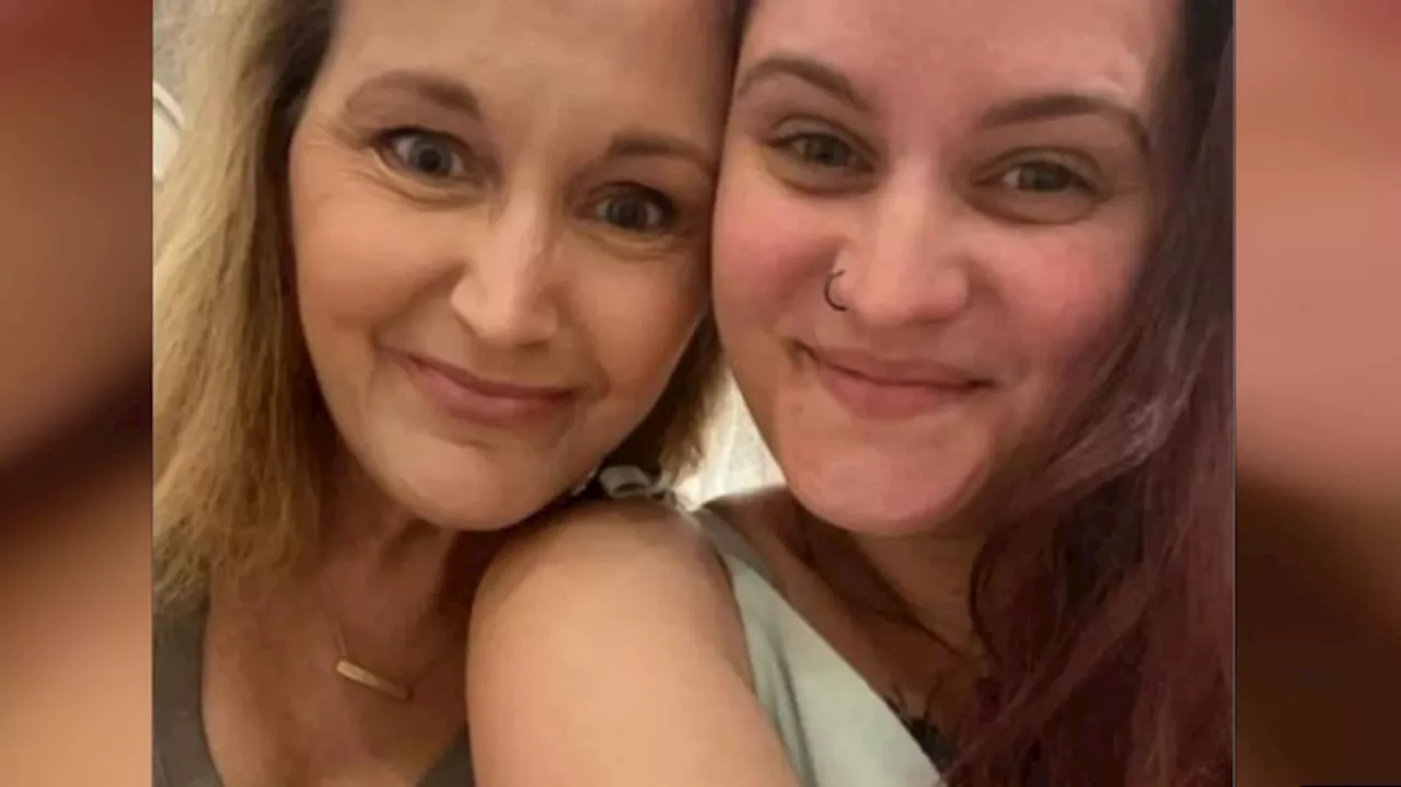 Barista given surprise tip to honor her late mother before Mother's Day