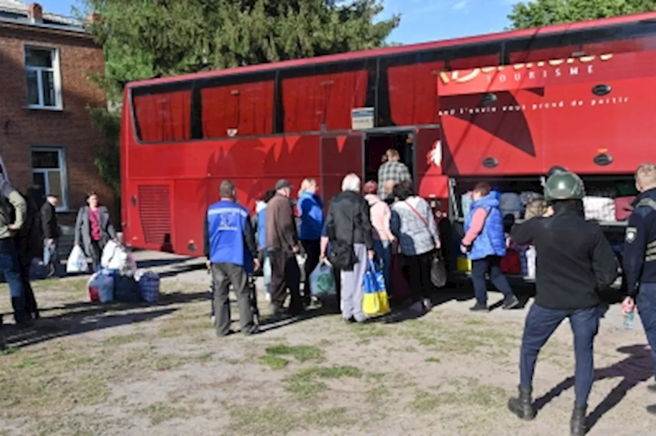 Hundreds evacuated from Ukraine border after Russian offensive